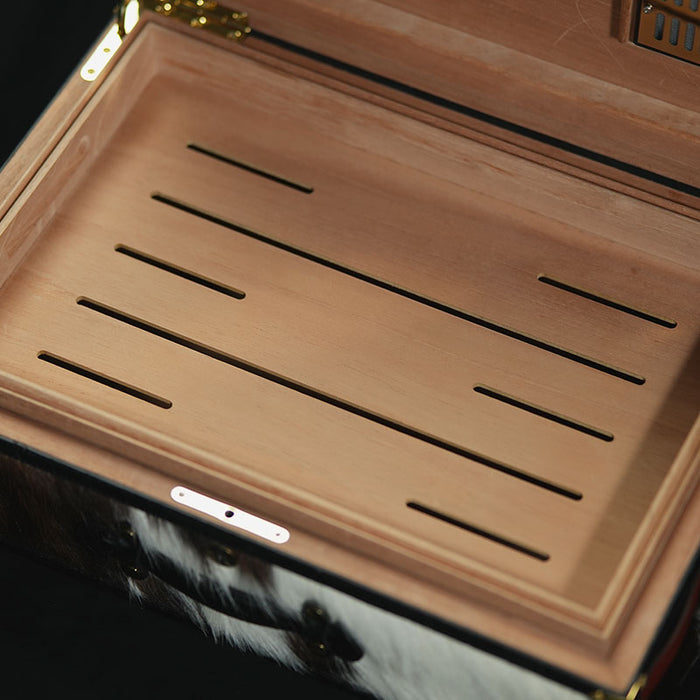 Afidano Year of the Horse Cigar Humidor – Genuine Horsehair, Alligator Belly Leather Trim, Spanish Cedar, Built-in Hydration Compartments